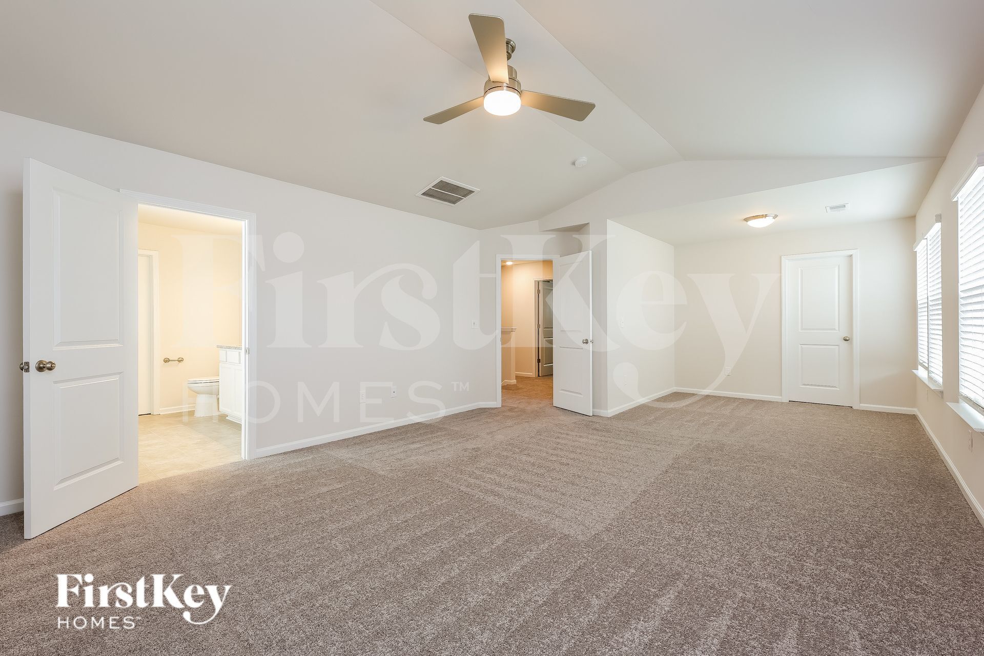 Building Photo - 302 Stonefence Dr