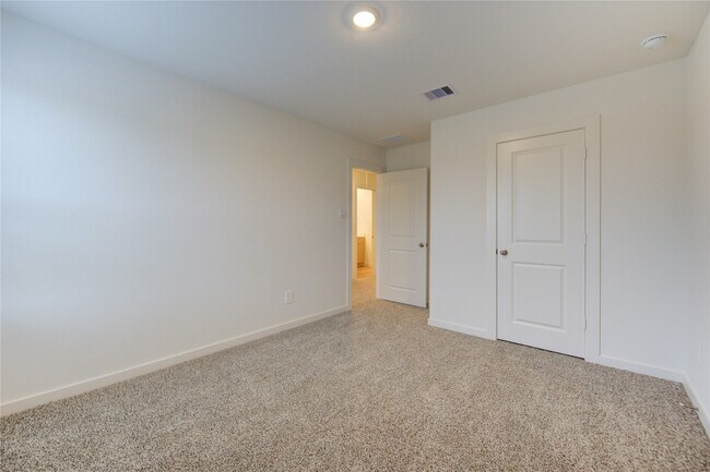 Building Photo - 28246 Meadowlark Sky Dr