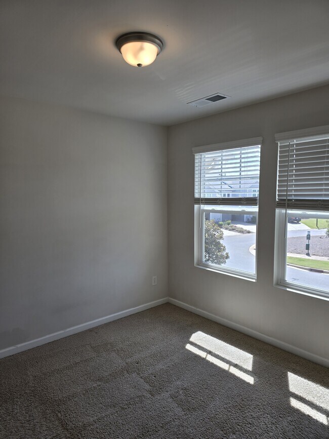 Building Photo - 1118 Glen Marley Dr