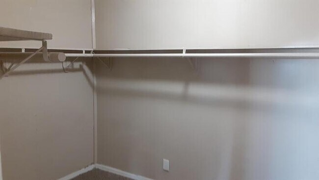 Building Photo - 4717 N 47th Dr