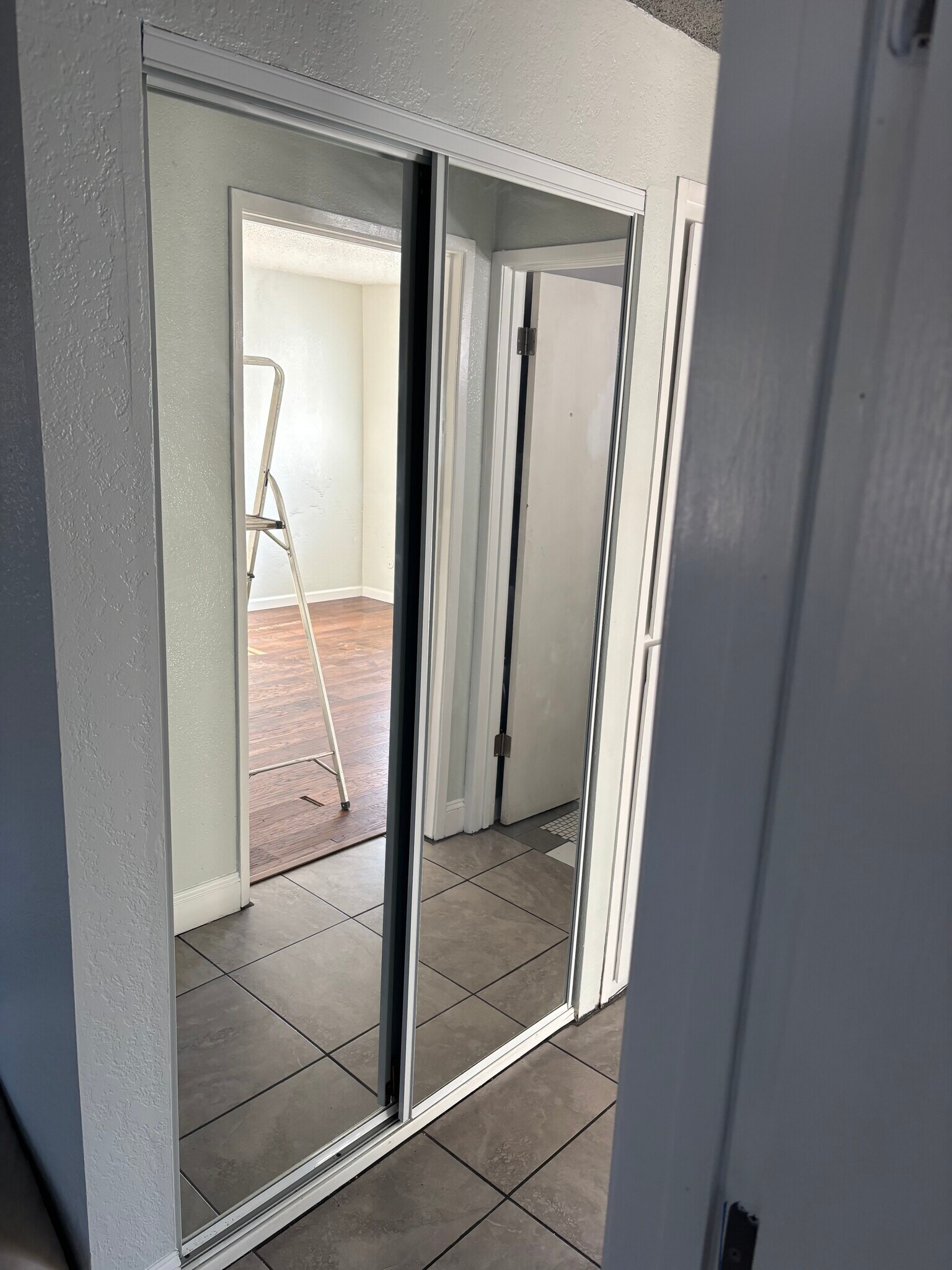 Building Photo - 4332 Pacific Ave