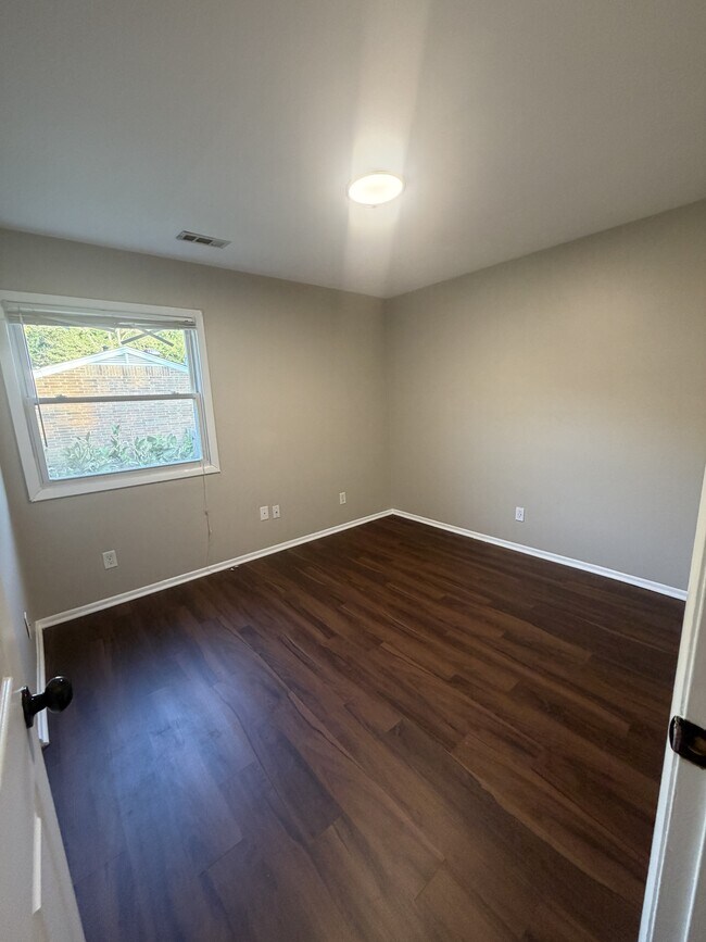 Building Photo - 6409 Deming Ln