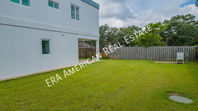 Building Photo - 5468 Cimmeron Ct
