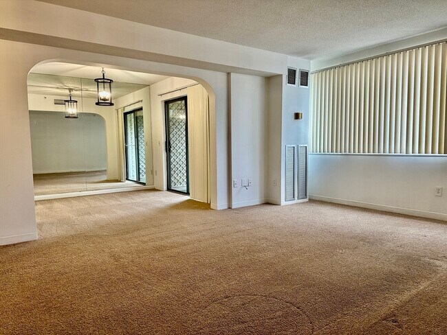 Building Photo - 250 Hammond Pond Pkwy