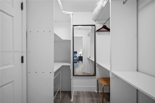 Building Photo - 19234 Fisher Island Dr