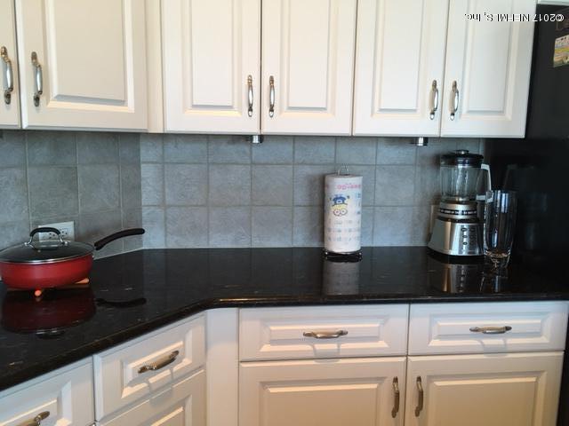 Building Photo - 320 1st St N