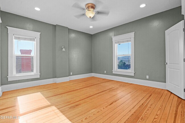 Building Photo - 711 Upson Dr