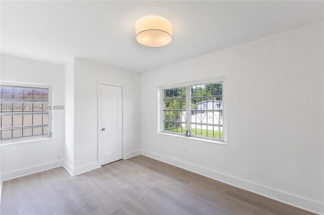 Building Photo - 8031 NW 12th Ct