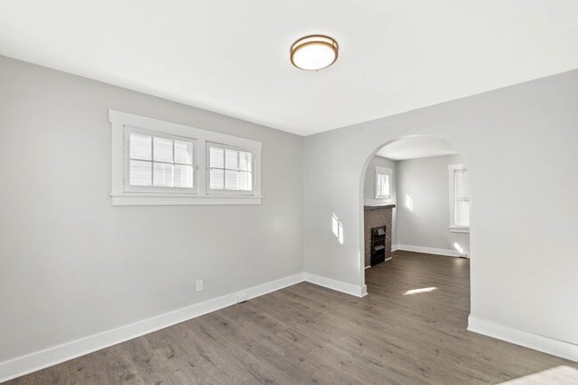 Building Photo - 3001 Home Ave