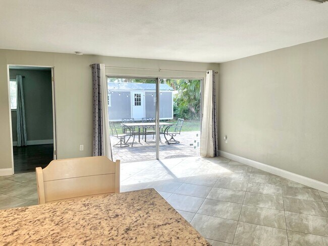 Building Photo - Newly Remodeled 3 Bedroom 2 Bathroom House...