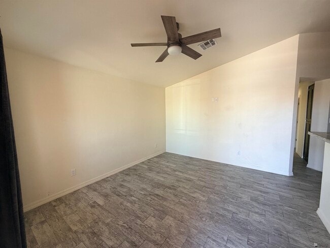 Building Photo - 4795 E Ortega St