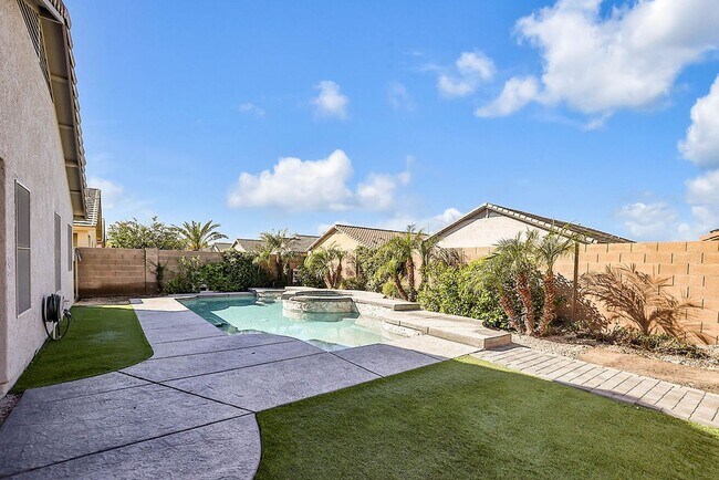 Building Photo - **Stunning 4-Bedroom, 3-Full Bath Home with Double Master Suites and Den