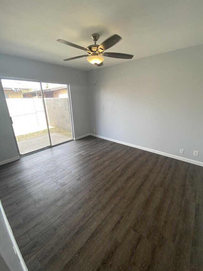 Building Photo - 1802 E Virginia Ave