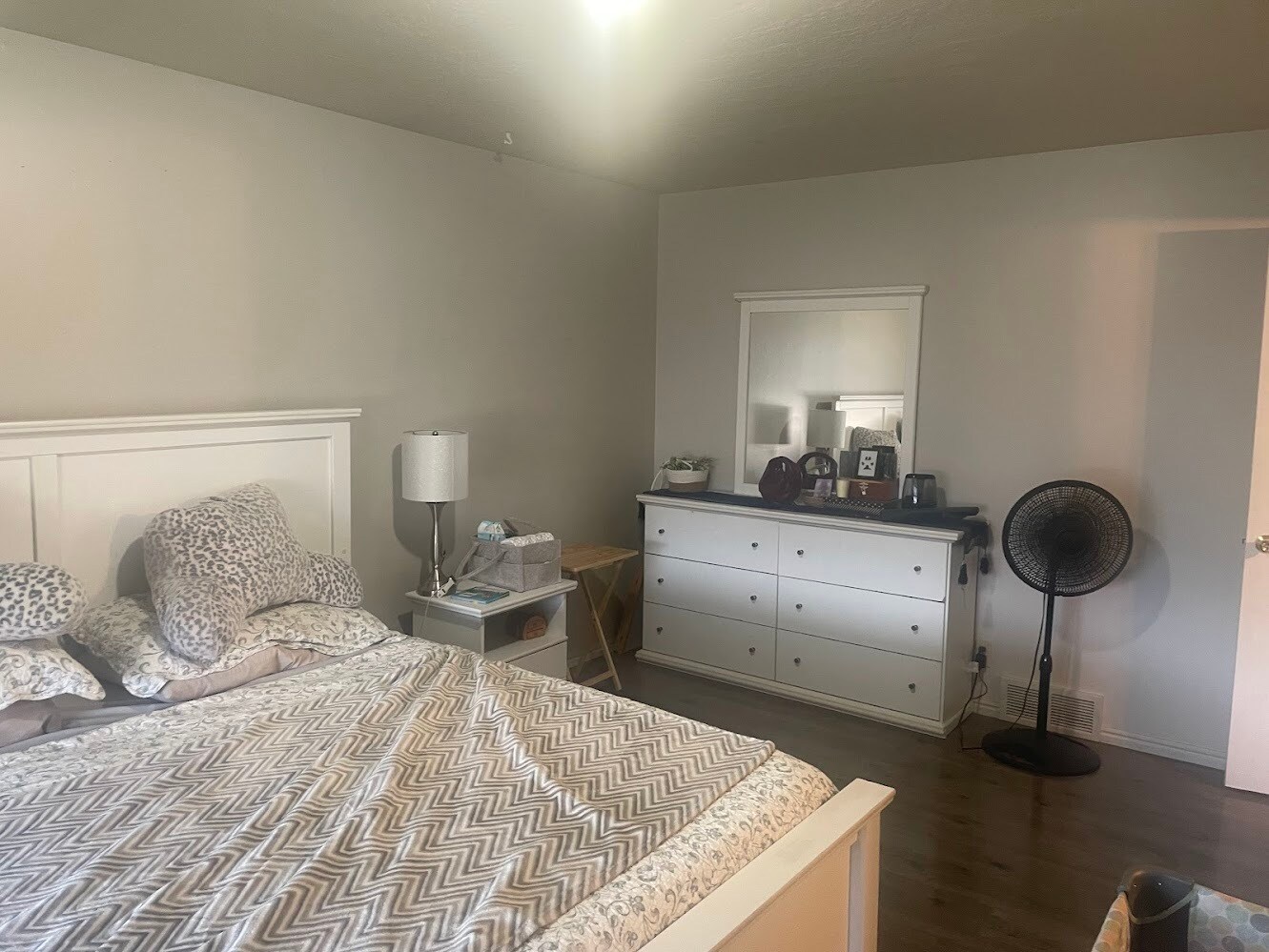 Building Photo - 758 E New England Dr