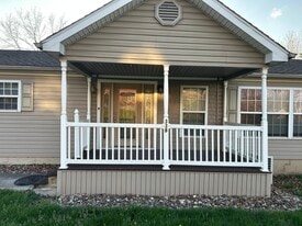 Building Photo - 3383 Colonial Dr