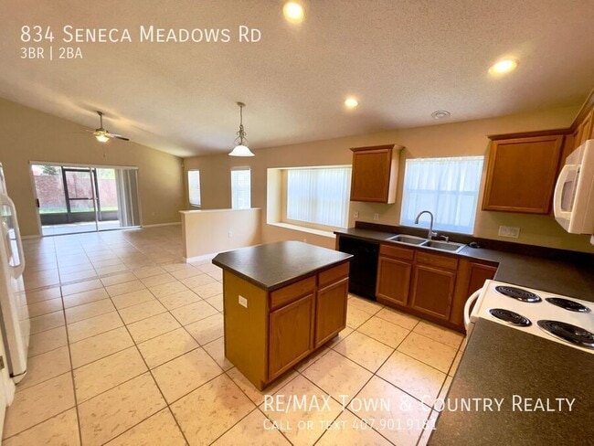 Building Photo - 834 Seneca Meadows Rd