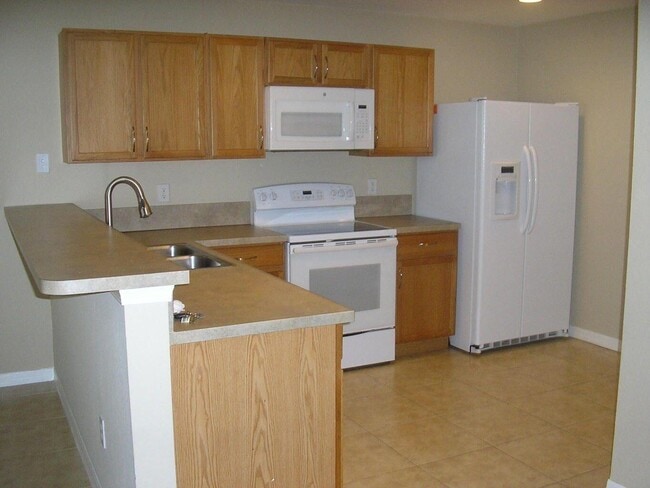 Building Photo - 2251 Rockport Rd