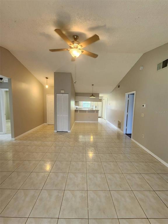 Building Photo - 607 Koala Ct