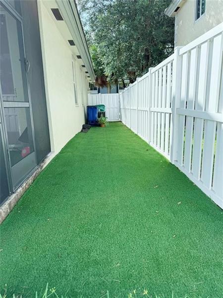 Building Photo - 10235 Panama St