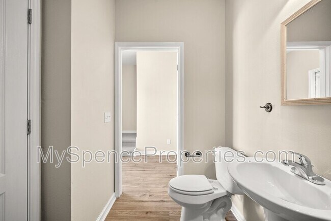 Building Photo - Arbor Lake Drive - 820