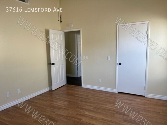 Building Photo - 37616 Lemsford Ave