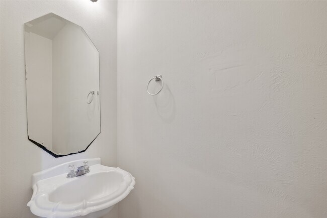 Building Photo - 2708 Calico Creek Ln