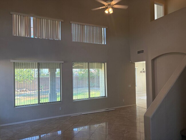 Building Photo - 1463 W Bluejay Dr