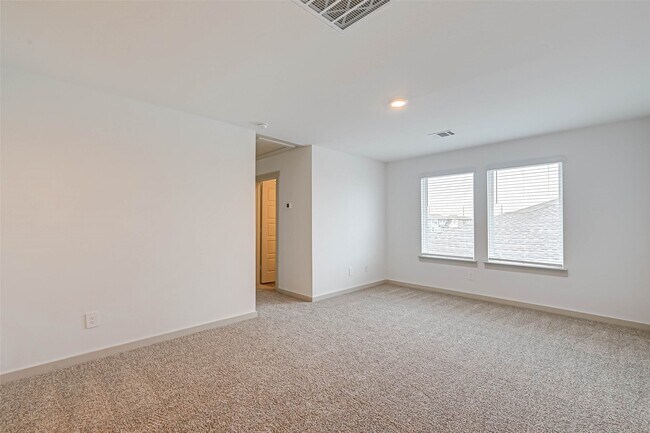 Building Photo - 250 John House Ln