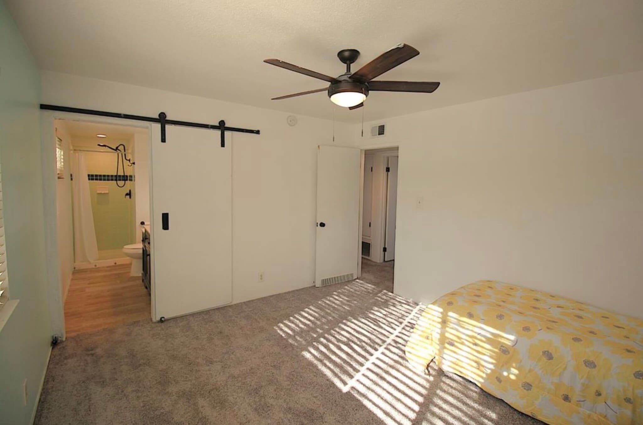 Building Photo - 2255 La Grama Dr