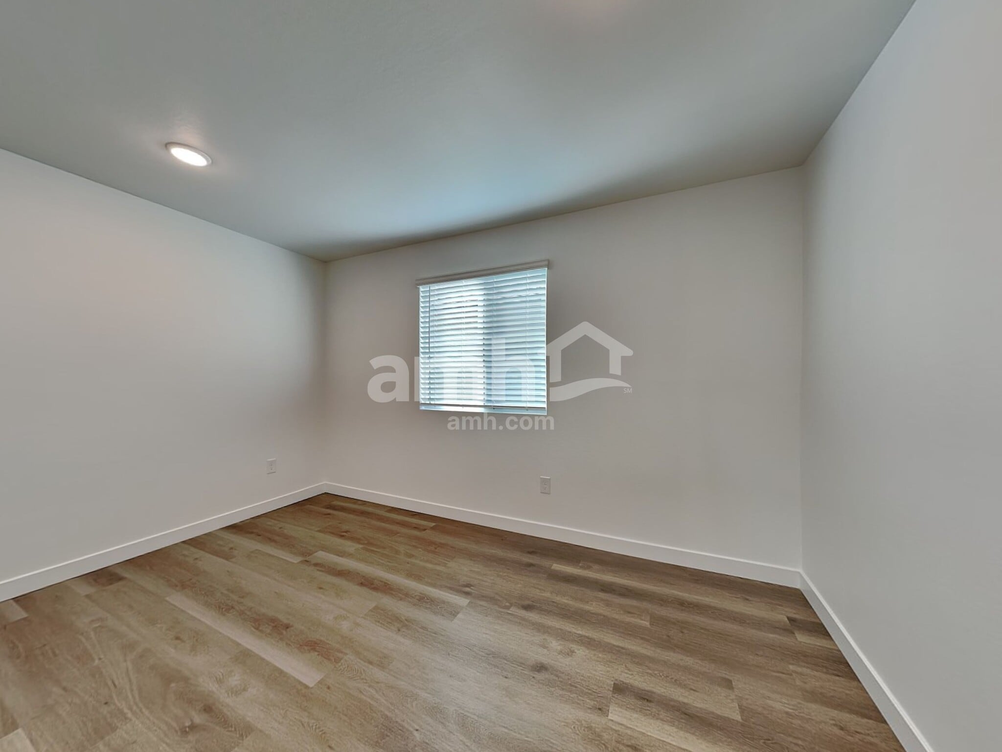 Building Photo - 9754 W Luxton Ln