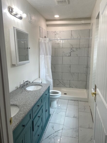 Building Photo - 110 N 300 E