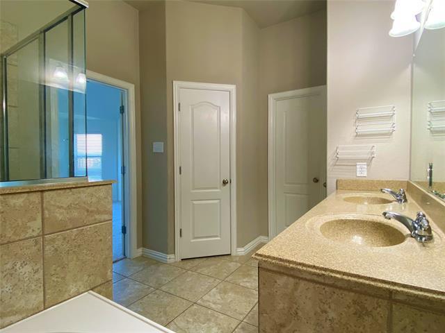Building Photo - 12205 Wind Surf Dr