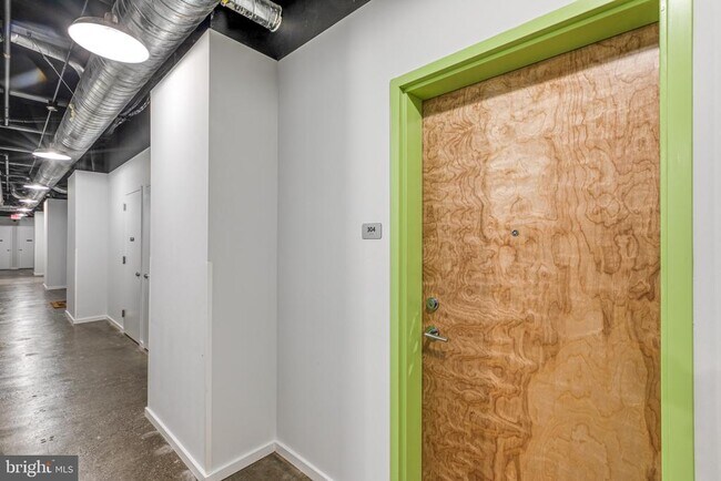 Building Photo - 4800 Brown St