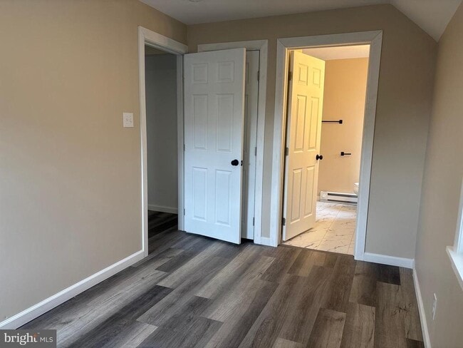 Building Photo - 14 West Ave