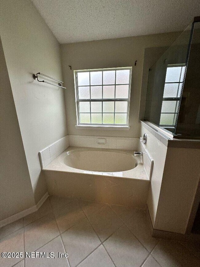 Building Photo - 12168 Irwin Manor Dr