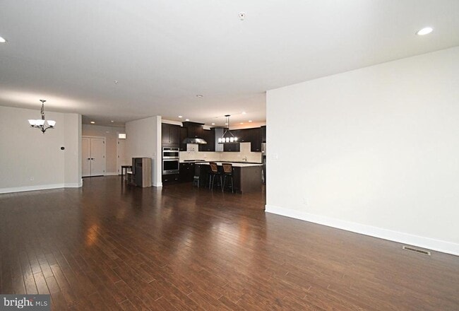 Building Photo - 136 Iron Hill Way