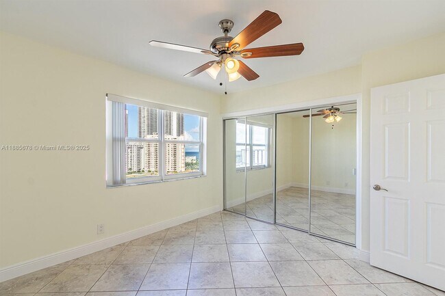 Building Photo - 121 Golden Isles Dr