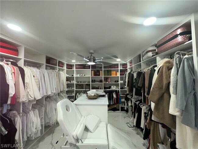 Building Photo - 3417 31st St W