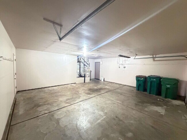 Building Photo - "Charming 4-Bedroom Gem with 2 Full Baths in Merced – Spacious 1,515 Sq Ft Home on Antley Street!"