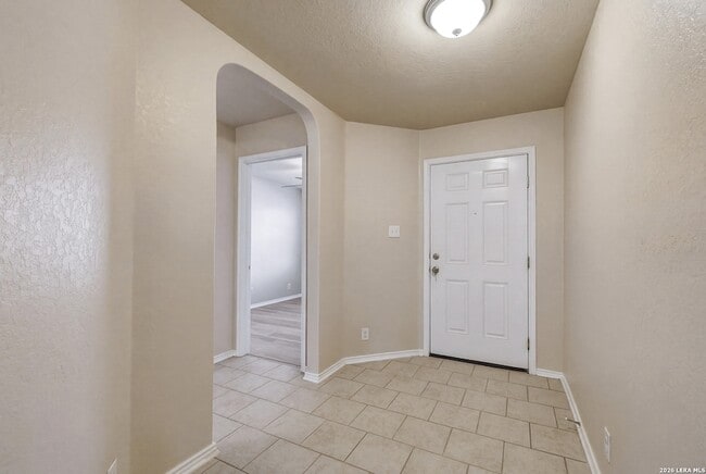 Building Photo - 8810 Double Oak