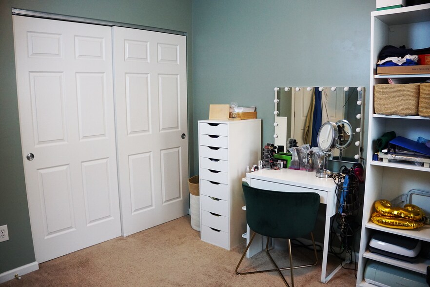 Bedroom 2 - 1061 Reserve Way