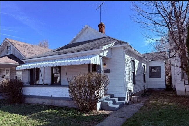 Primary Photo - 146 S Irwin St