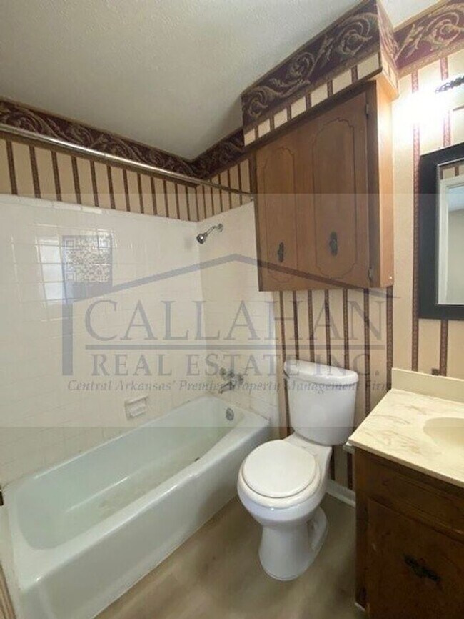 Building Photo - Sherwood 3 Bedroom Home