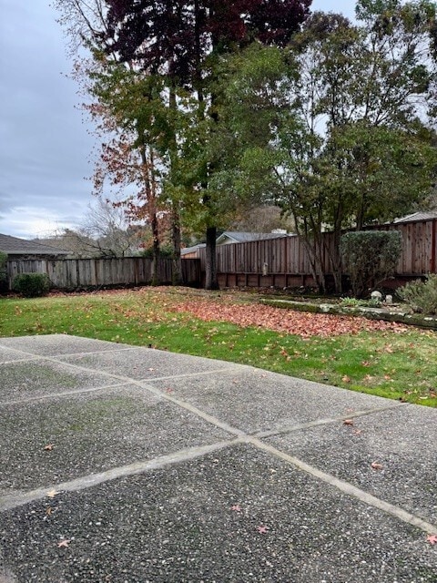 Building Photo - 310 Deerfield Dr