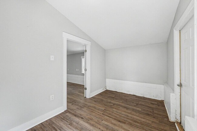 Building Photo - 106 Rahway Rd