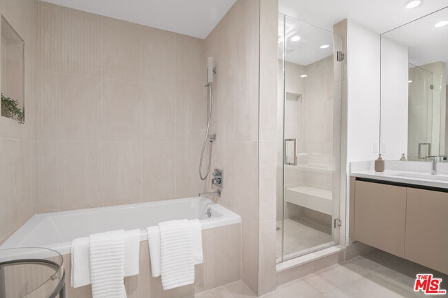 Building Photo - 8326 Blackburn Ave