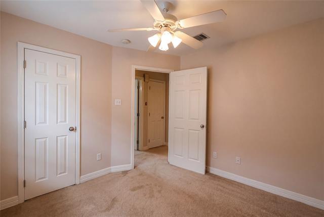 Building Photo - 3214 Grand Lake Dr