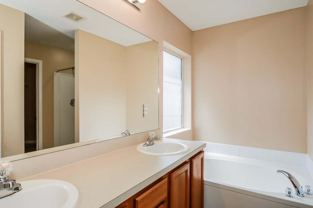 Building Photo - 3946 Pebble Brooke Circle South