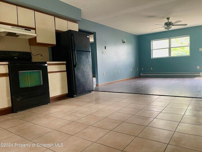 Building Photo - 254 Keyser Ave