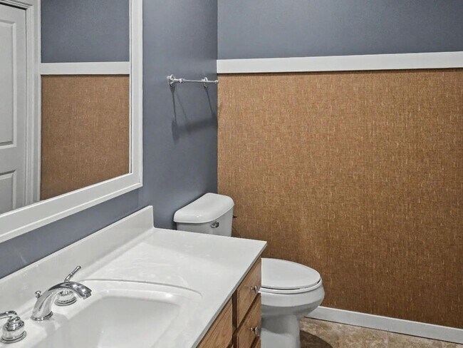 Building Photo - 6156-6158 Fairgrove St